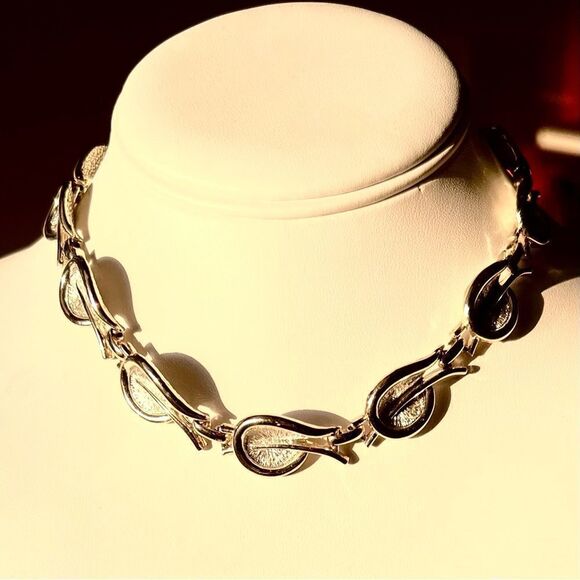 Vintage Tara Silver & Gold Collar Necklace - Picture 10 of 11